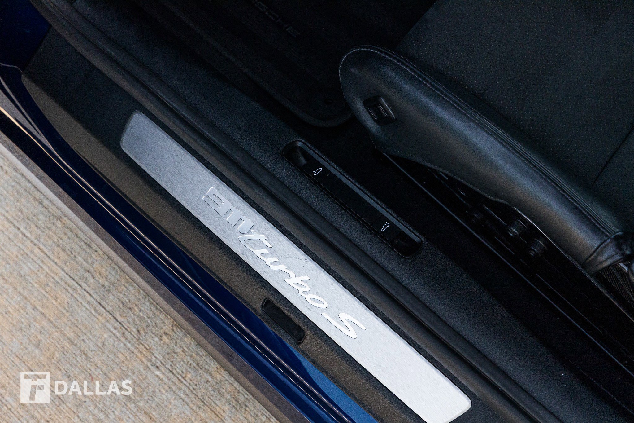 Used 2021 Porsche 911 Turbo image 24