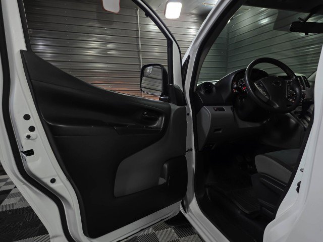 Used 2019 Nissan NV200 S w/ Cruise Control Package FWD image 26