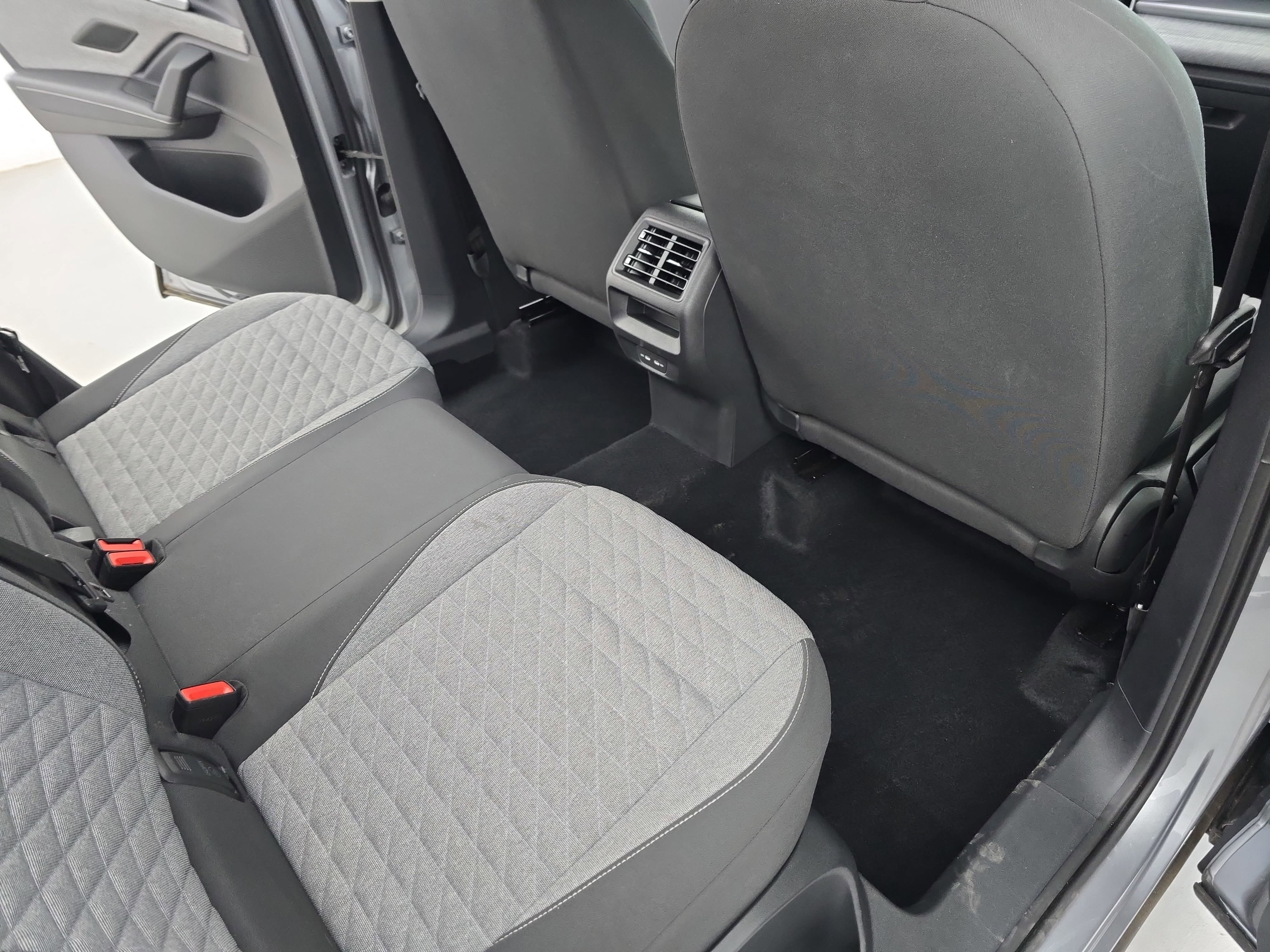 Certified 2025 Volkswagen Tiguan S FWD image 11