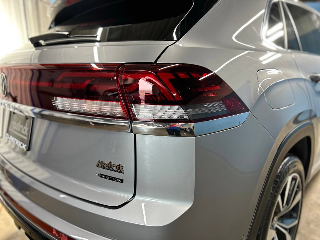 Used 2024 Volkswagen Atlas Cross Sport SEL Premium R-Line AWD/4WD image 12
