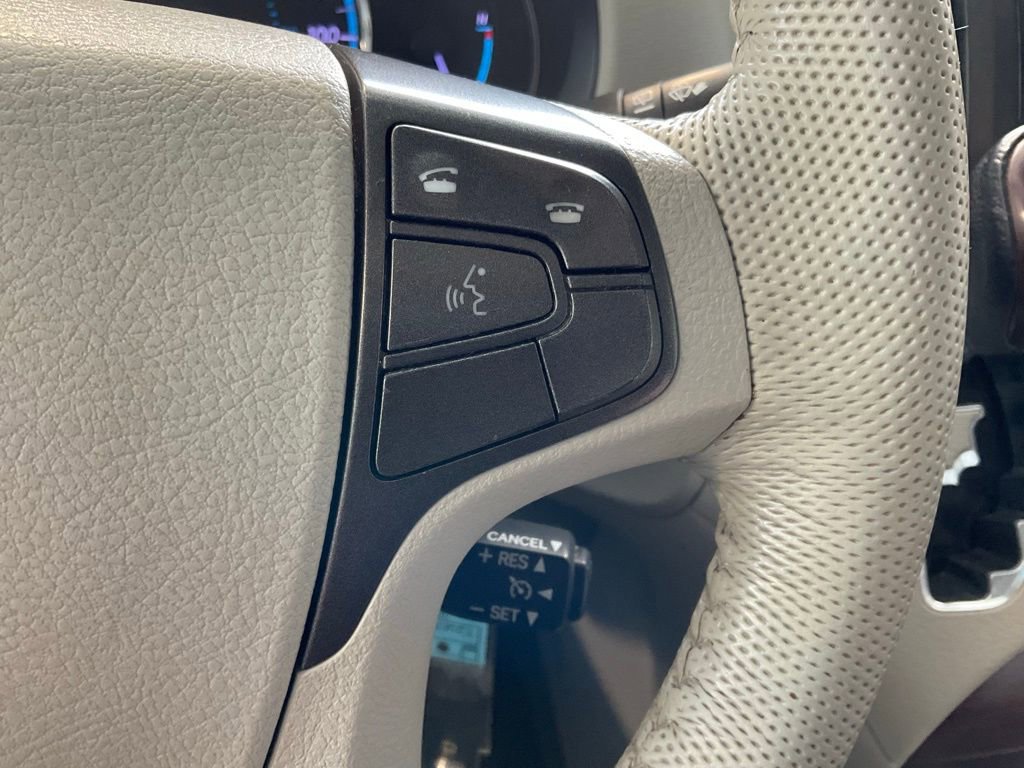 Used 2012 Toyota Sienna XLE image 13