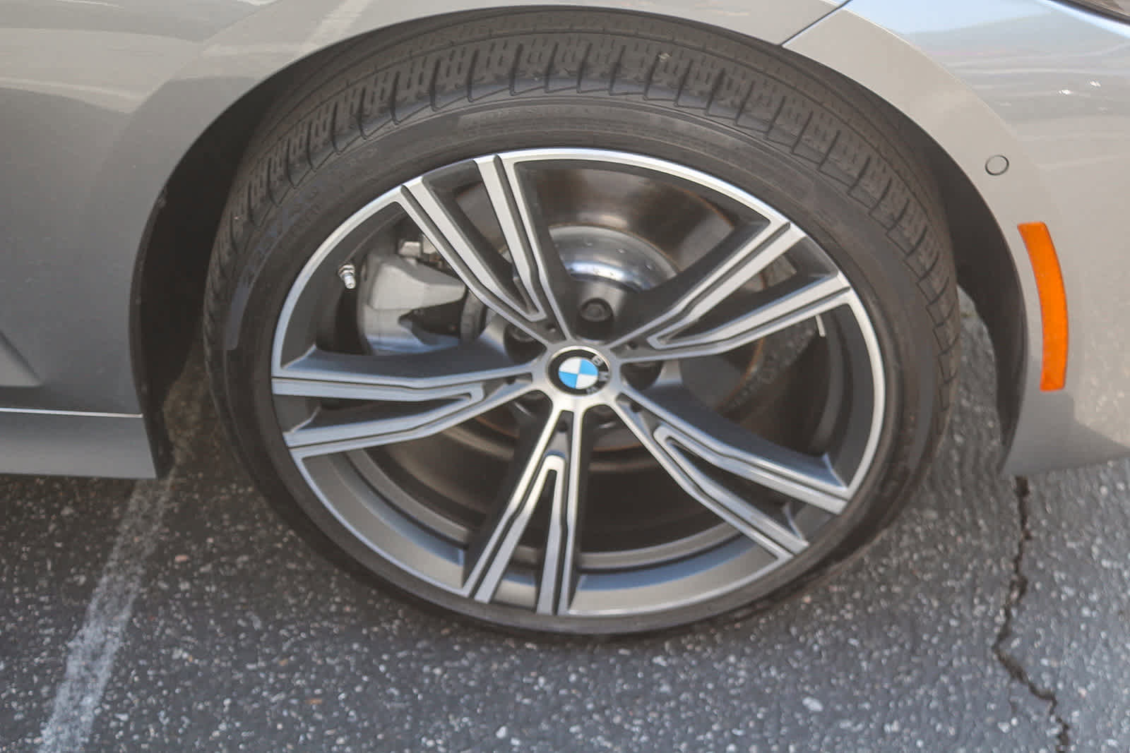 Used 2024 BMW 330i xDrive Sedan w/ Premium Package image 9