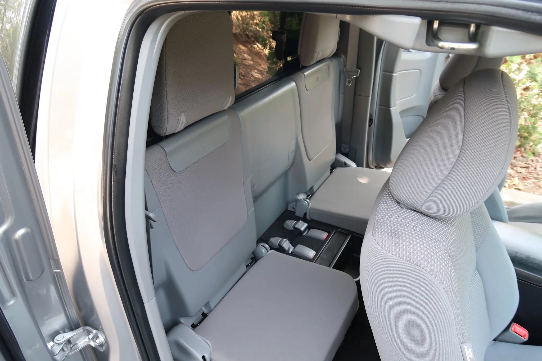 Used 2015 Toyota Tacoma 2WD Access Cab w/ Convenience Package image 36