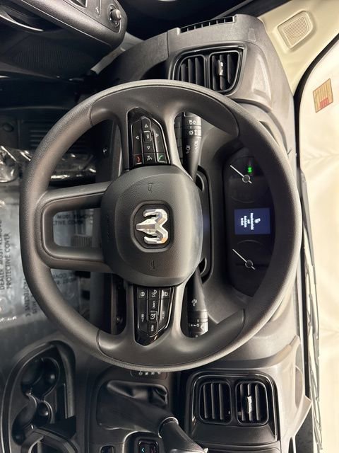 Used 2025 RAM ProMaster 2500 w/ Convenience Group FWD image 16