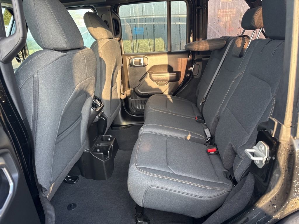 Used 2024 Jeep Wrangler Sport S AWD/4WD image 10