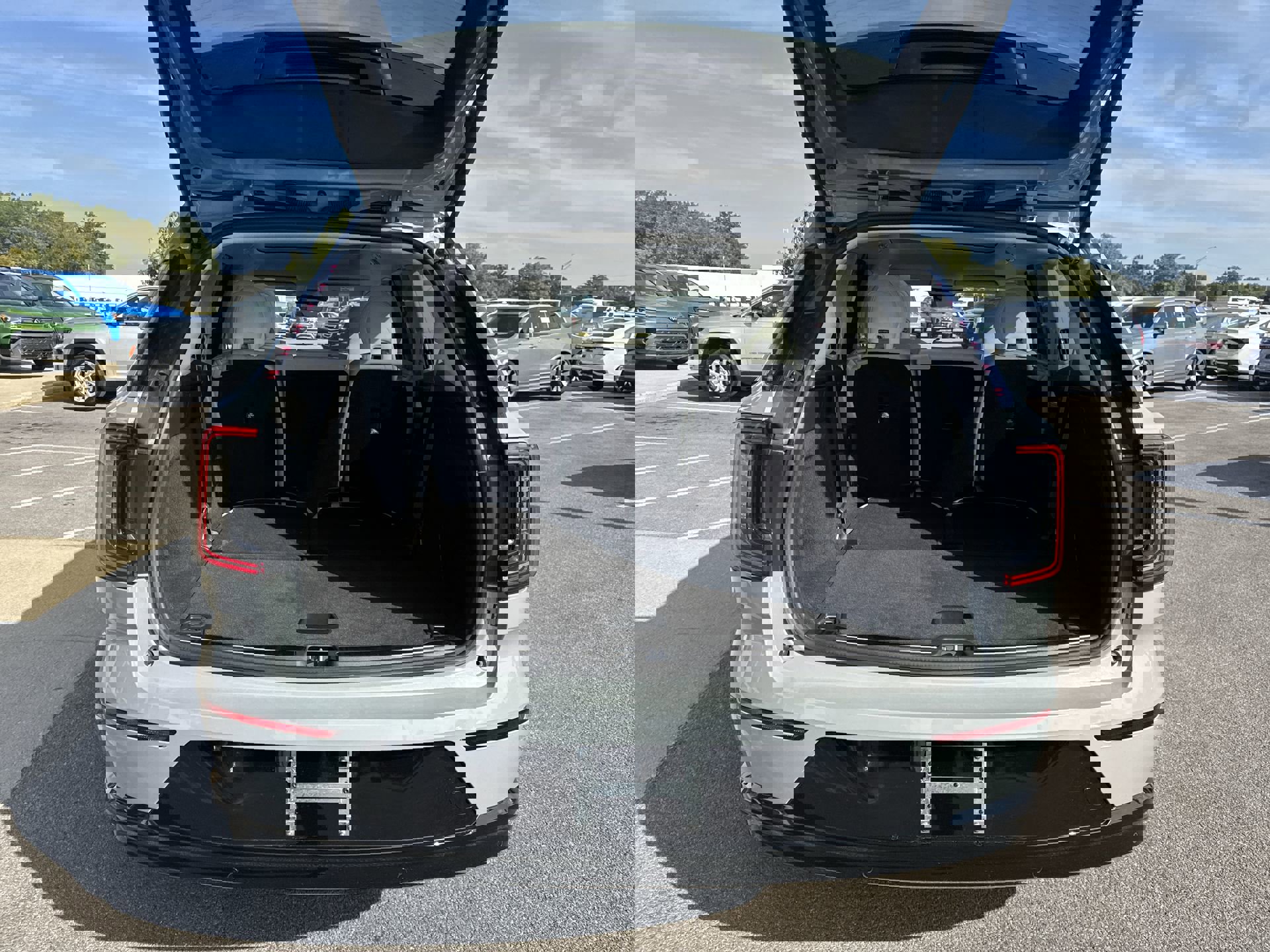 New 2025 Volvo EX90 Ultra image 24