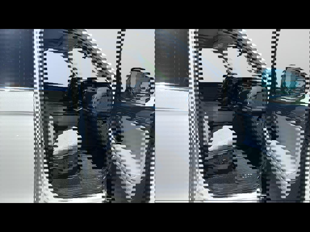 Used 2025 Ford Expedition Max Platinum w/ Driver's Package AWD/4WD image 25