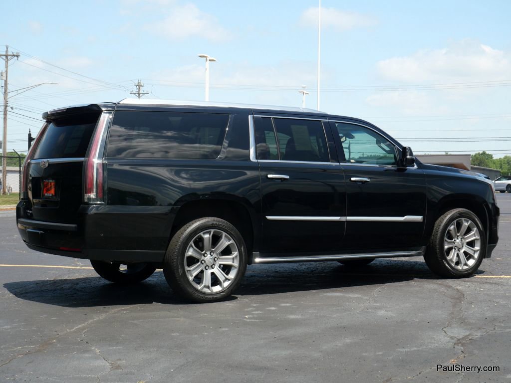 Used 2019 Cadillac Escalade ESV image 12