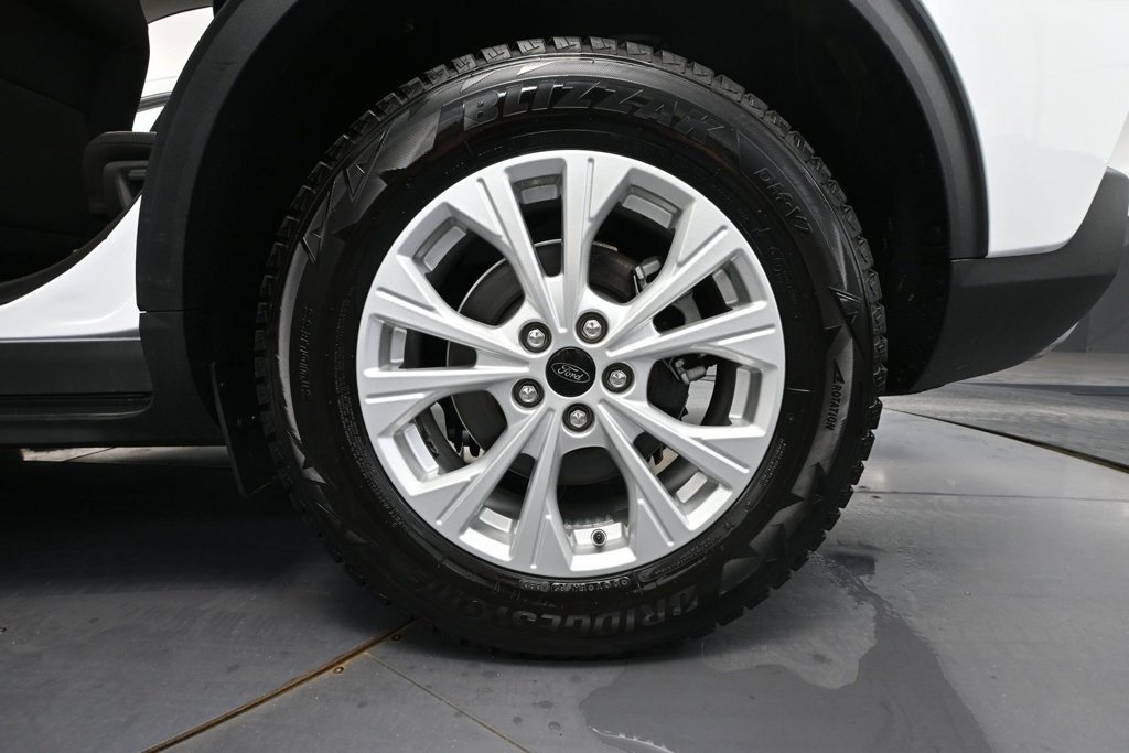 Used 2023 Ford Escape Active w/ Cold Weather Package FWD image 10