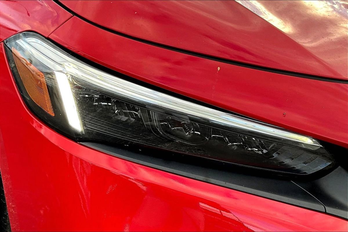 Used 2023 Honda Civic Sport image 32