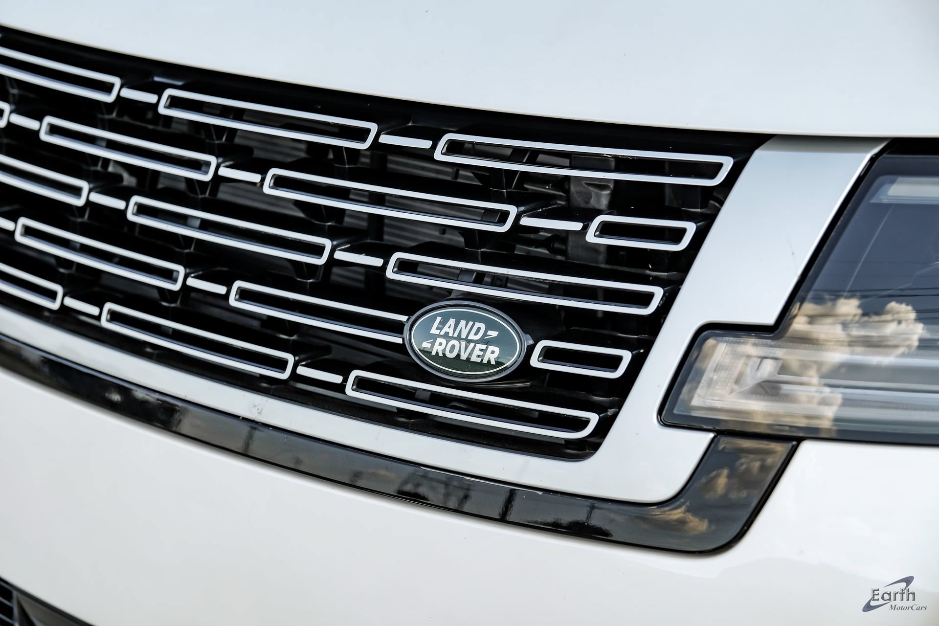 Used 2025 Land Rover Range Rover Autobiography AWD/4WD image 24