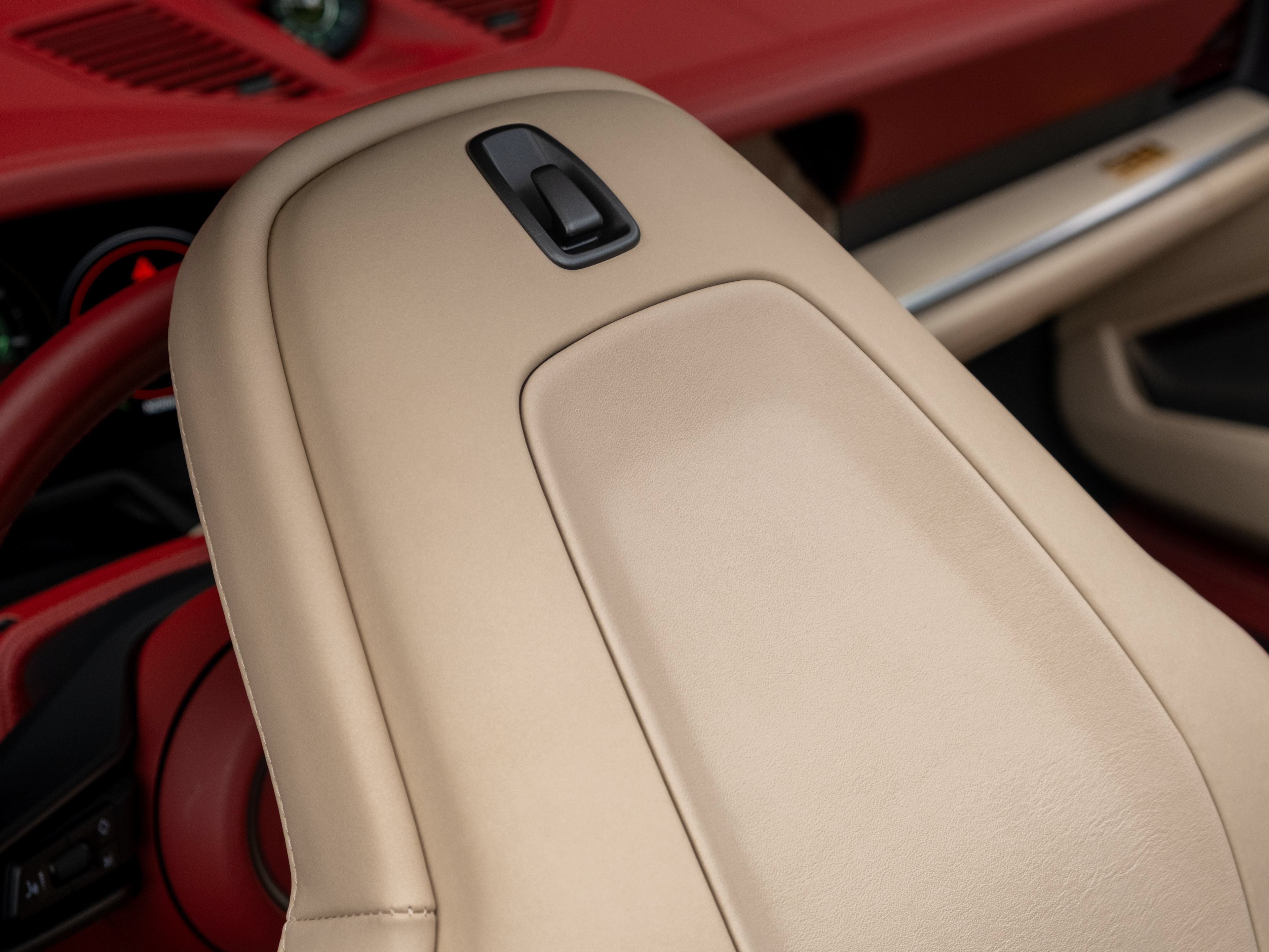 Certified 2021 Porsche 911 AWD/4WD image 53