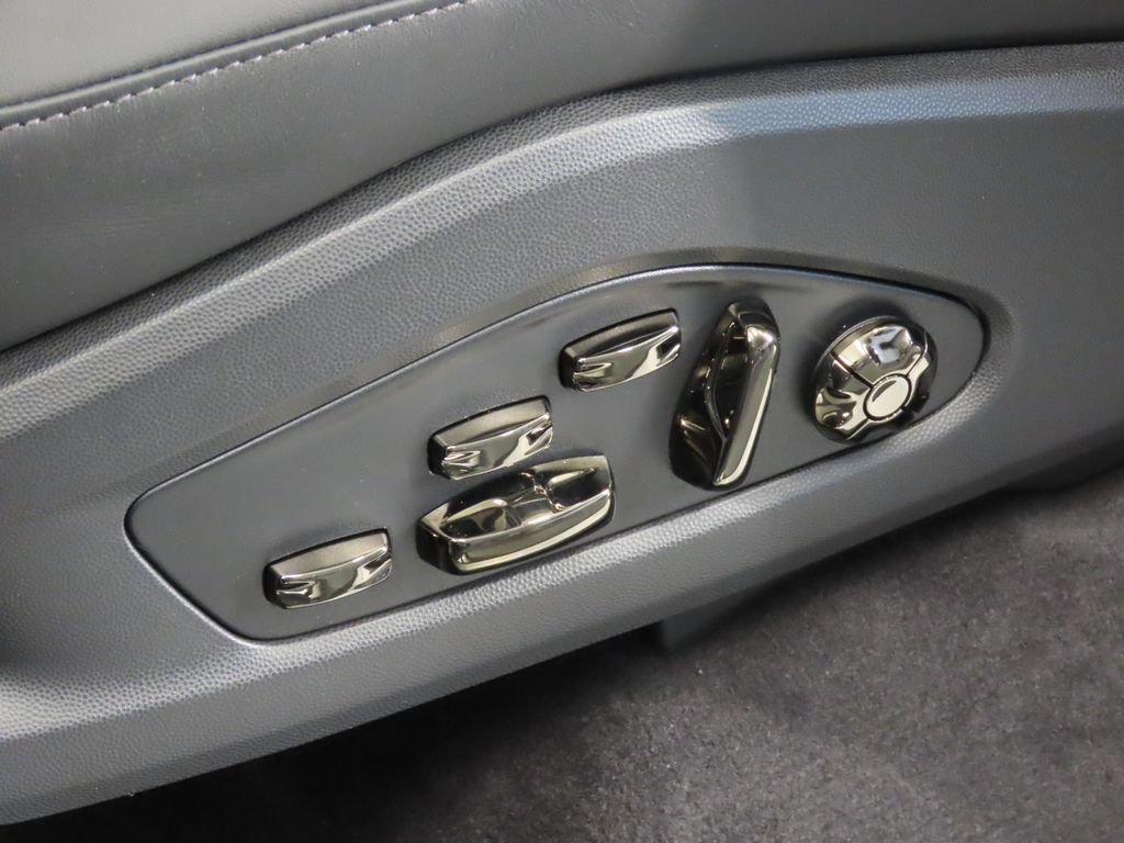 New 2026 Porsche Cayenne S AWD/4WD image 42