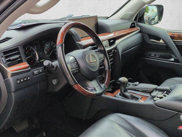 Used 2018 Lexus LX 570 4WD w/ Luxury Package image 10