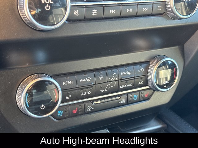 Used 2021 Ford Expedition XLT w/ Equipment Group 202A AWD/4WD image 29