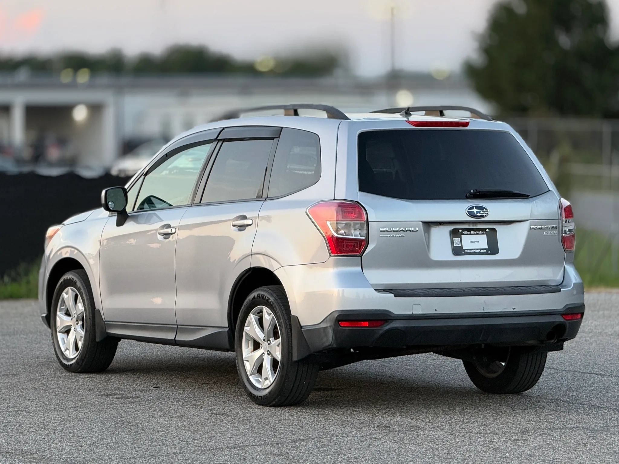 Used 2014 Subaru Forester 2.5i Premium w/ Popular Package #2 AWD/4WD image 10