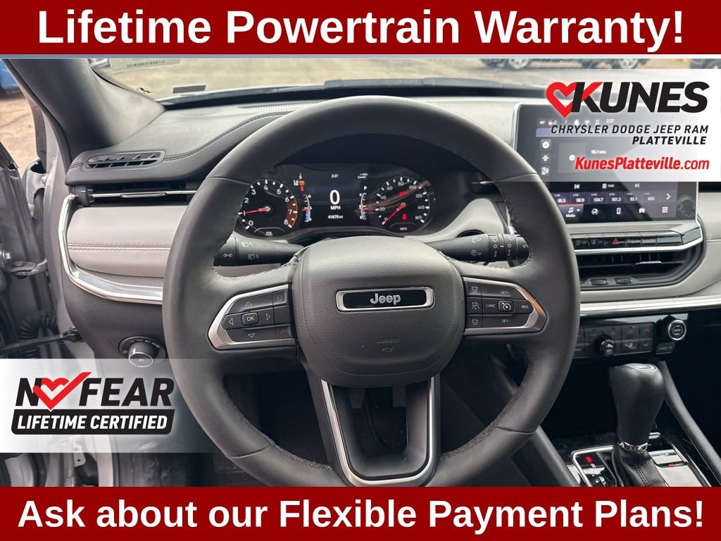 Used 2024 Jeep Compass Limited image 15