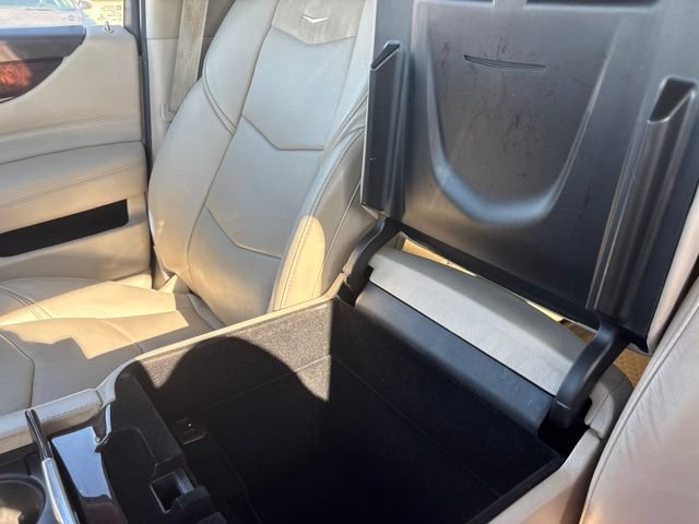 Used 2016 Cadillac Escalade ESV Premium AWD/4WD image 27