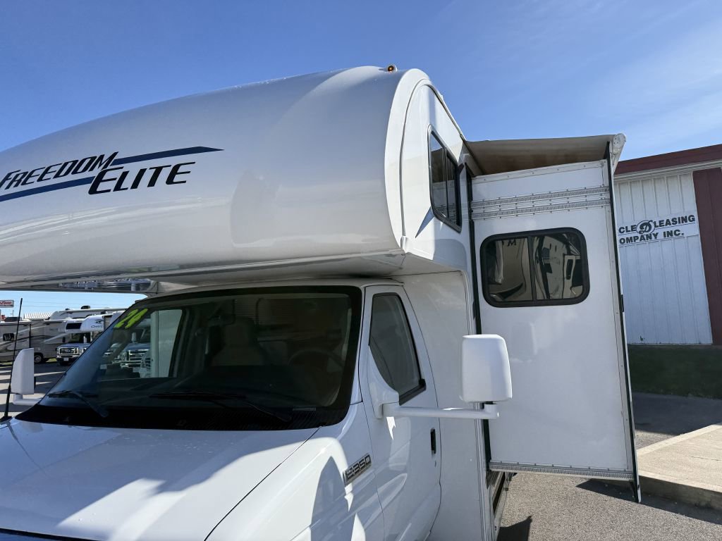 Used 2024 Ford E-350 and Econoline 350 Super Duty w/ Motorhome Prep Package image 36