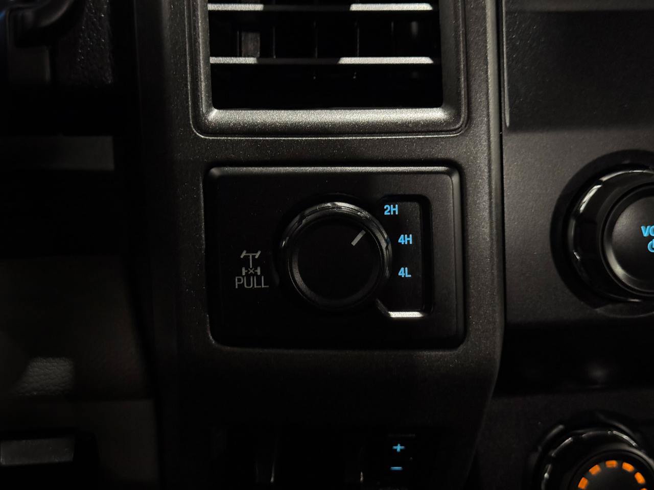 Used 2019 Ford F250 XL w/ XL Value Package AWD/4WD image 19