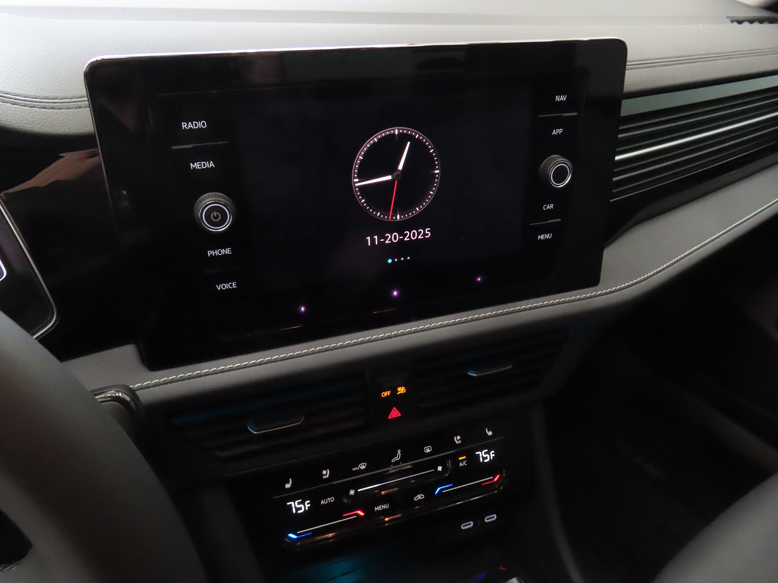 New 2025 Volkswagen Jetta SEL FWD image 13