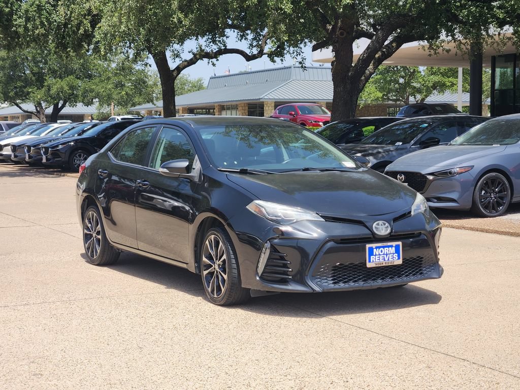 Used 2017 Toyota Corolla SE w/ Carpet Mat Package (TMS) FWD image 3