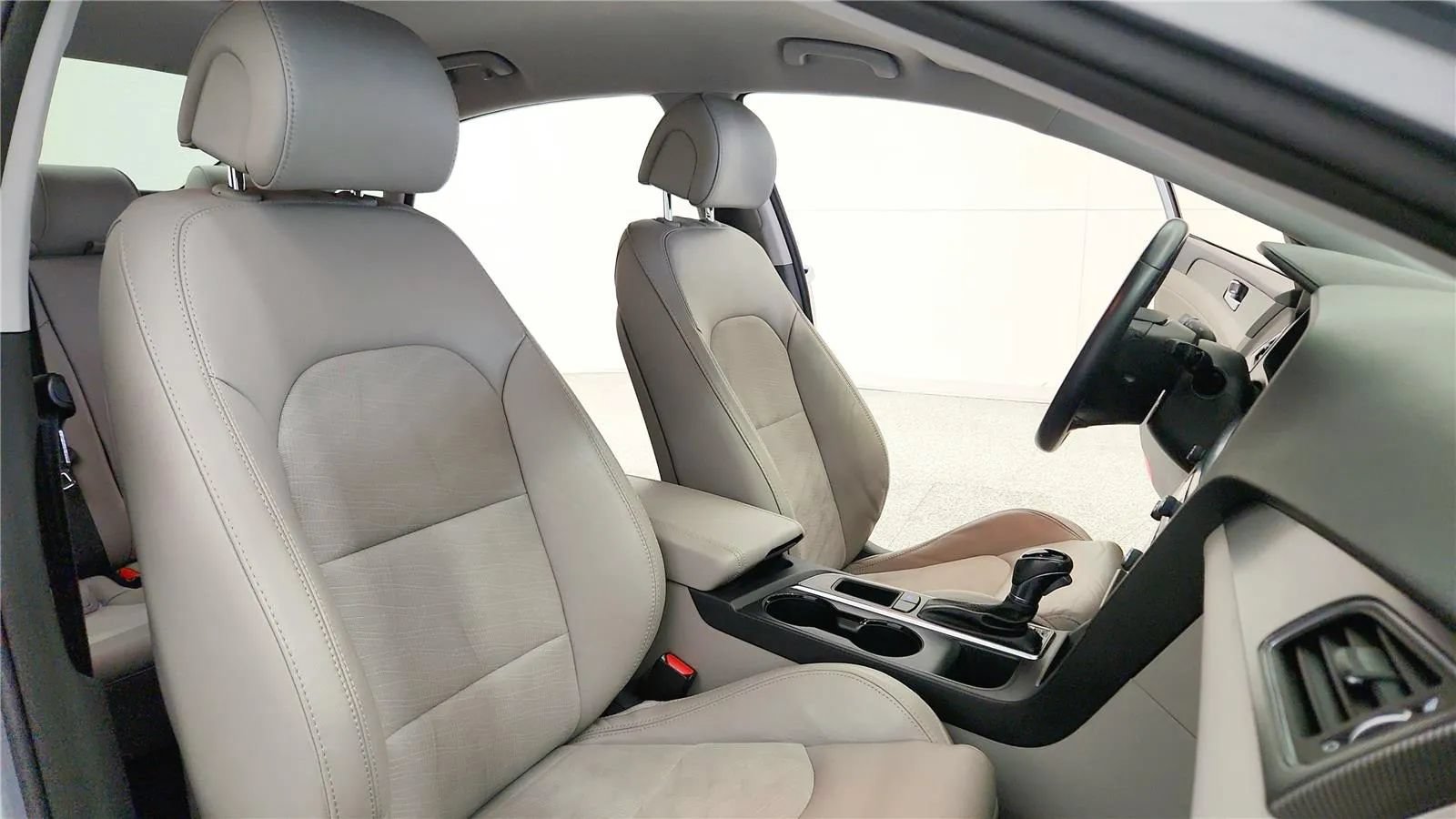 Used 2015 Hyundai Sonata Sport w/ Option Group 04 FWD image 36