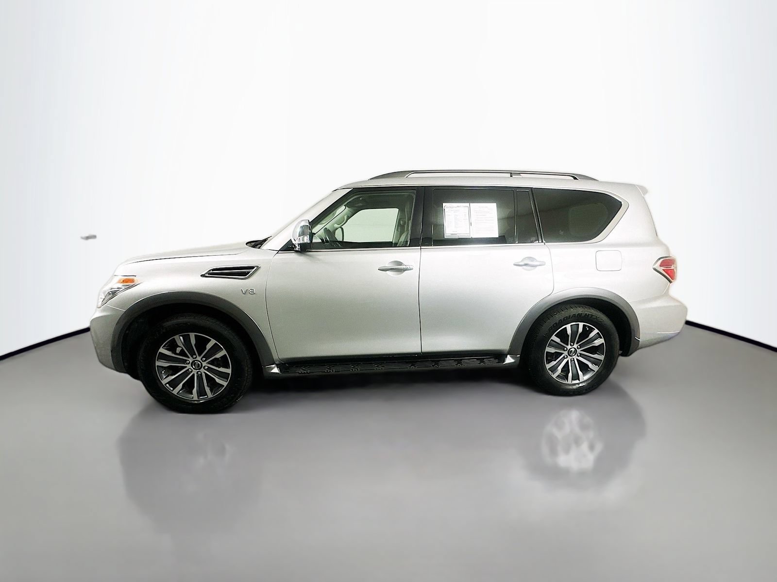 Used 2019 Nissan Armada SL w/ Premium Package AWD/4WD image 4