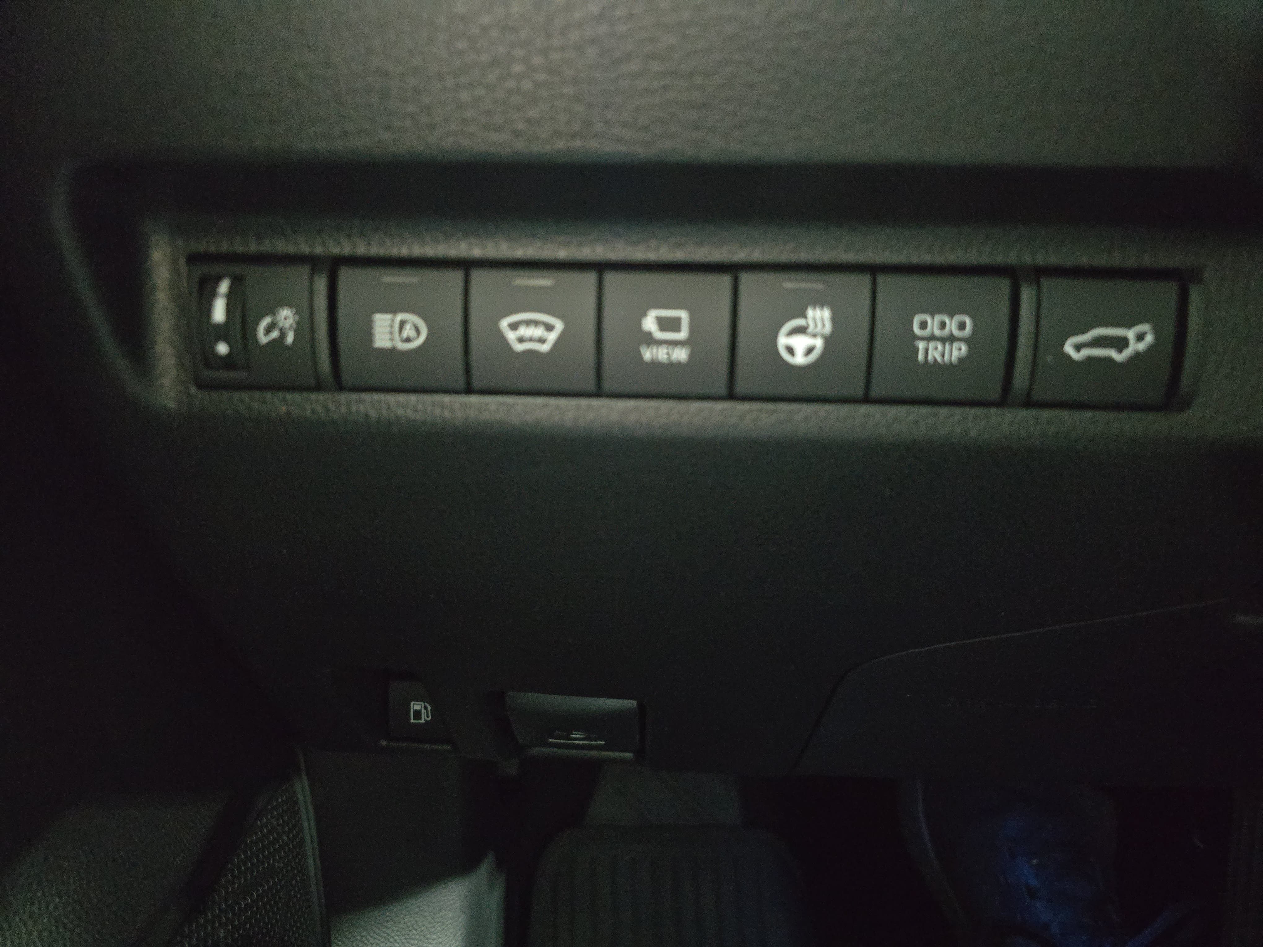 Used 2024 Toyota RAV4 Limited w/ Advanced Technology Package AWD/4WD image 26