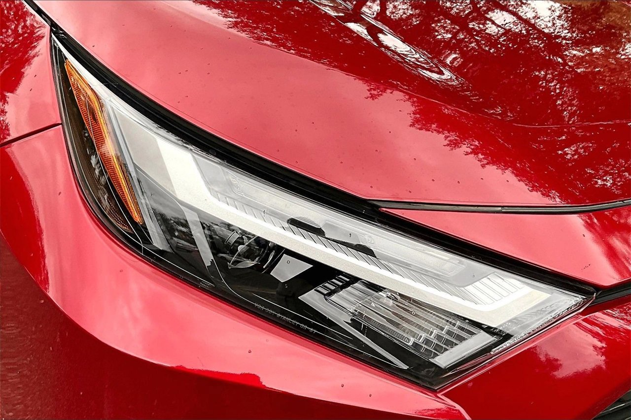 Used 2023 Toyota RAV4 LE image 29