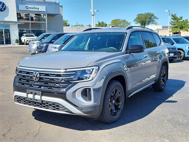 New 2026 Volkswagen Atlas Peak Edition image 4