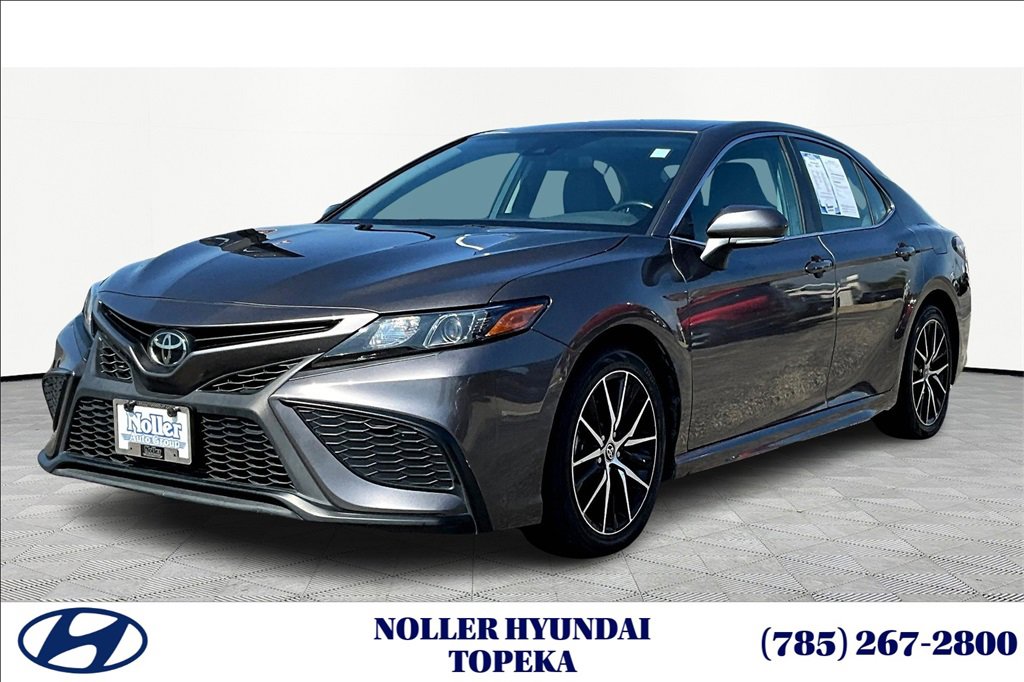 Used 2023 Toyota Camry SE