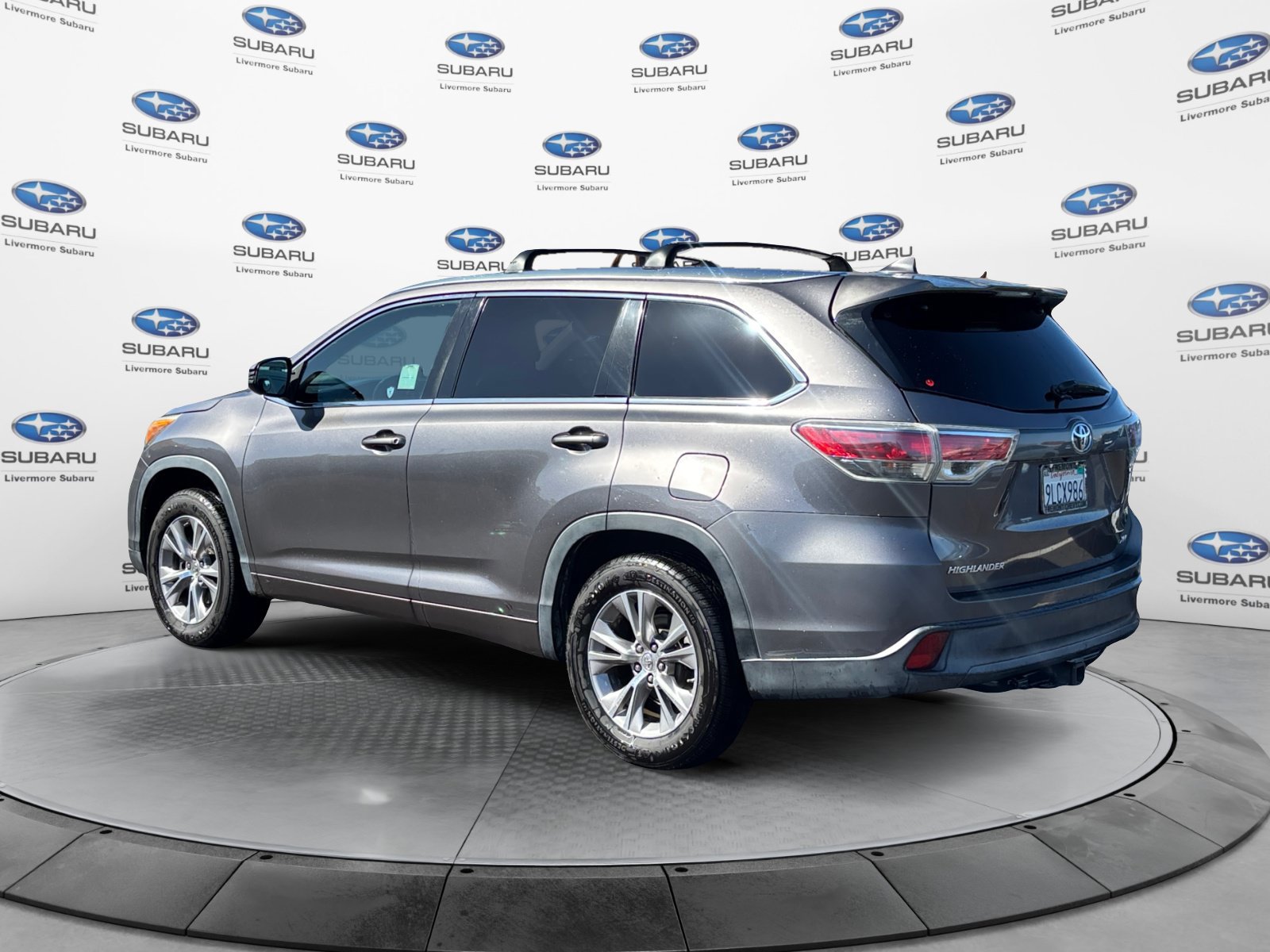 Used 2015 Toyota Highlander XLE FWD image 4