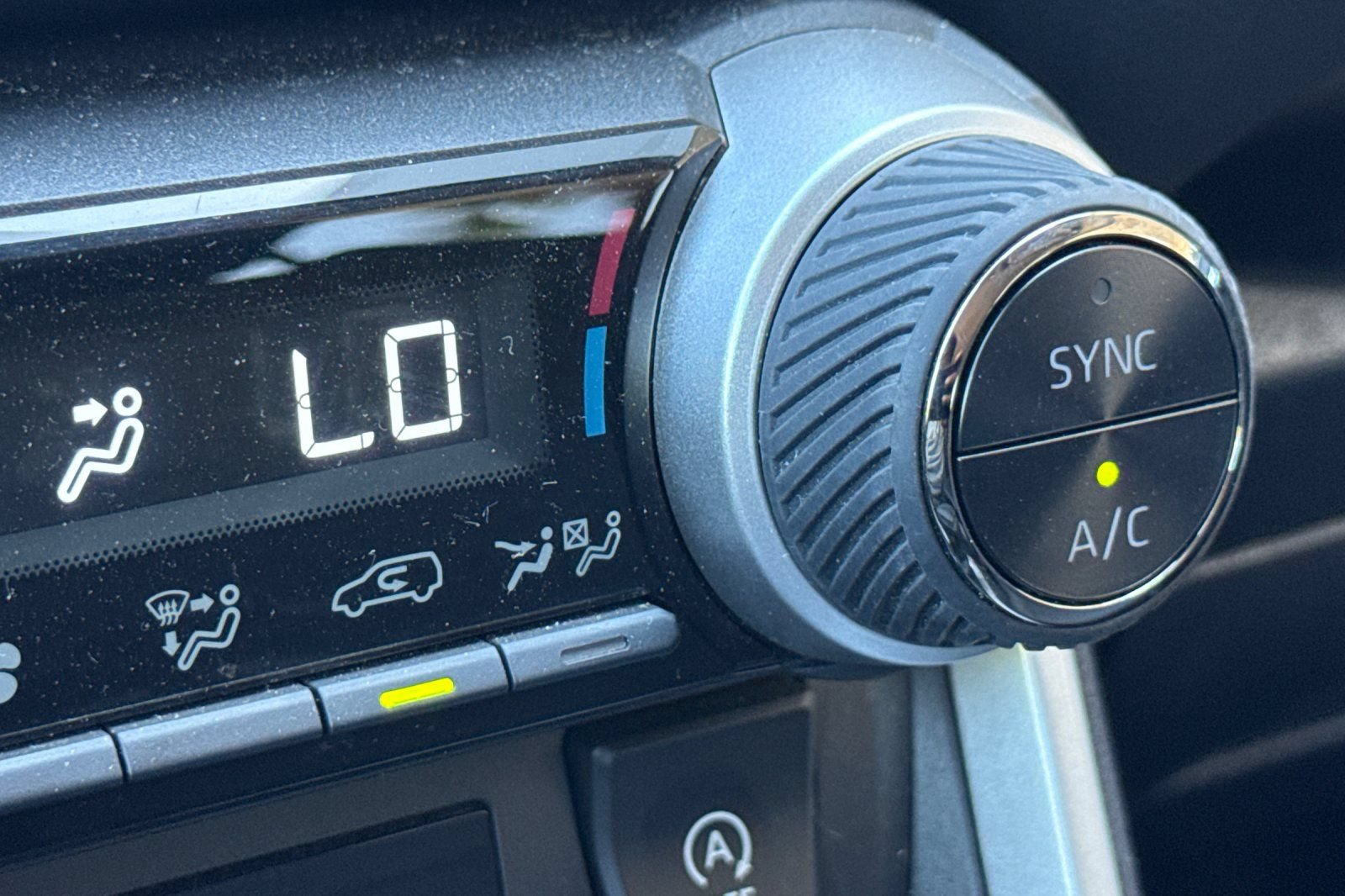 Certified 2025 Toyota RAV4 XLE AWD/4WD image 31