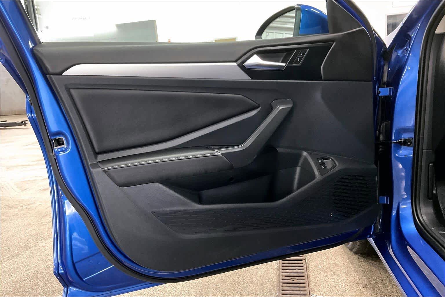 Used 2023 Volkswagen Jetta S FWD image 21
