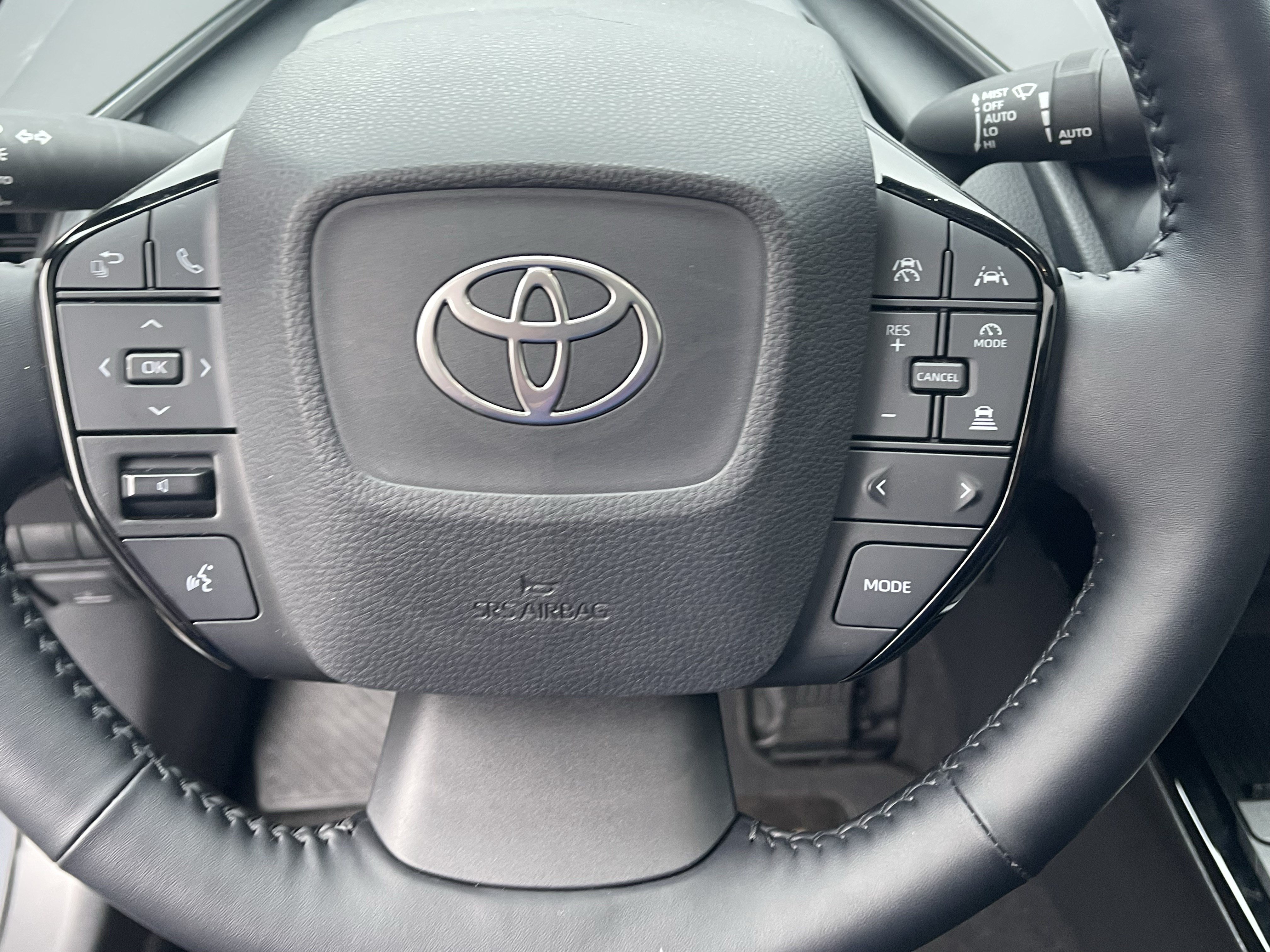 Certified 2024 Toyota Prius XLE FWD image 22