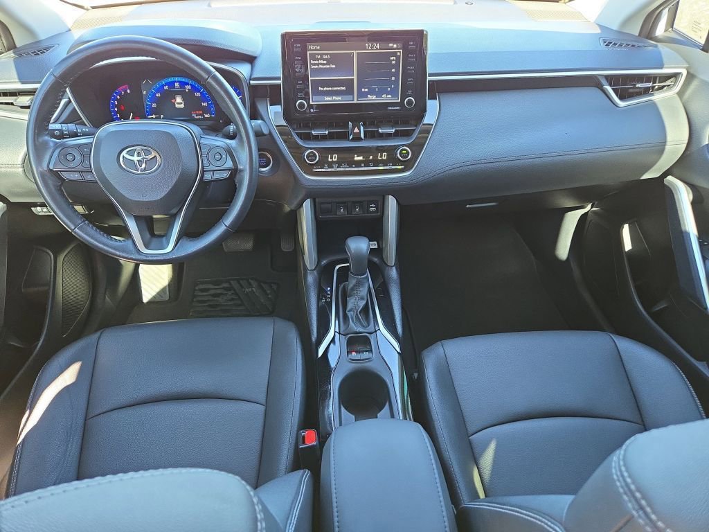 Used 2022 Toyota Corolla Cross XLE w/ Convenience Package image 18