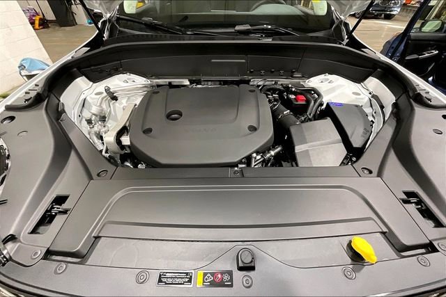 New 2026 Volvo XC90 B6 Plus w/ Protection Package Premier image 13