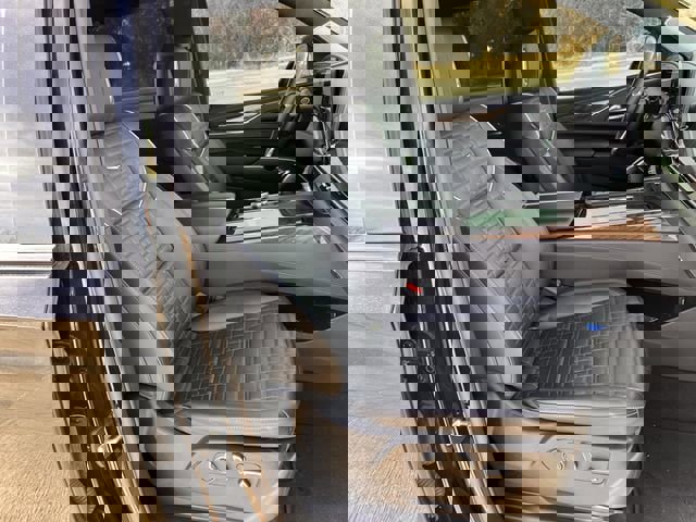 Certified 2023 Cadillac Escalade ESV Sport Platinum image 27