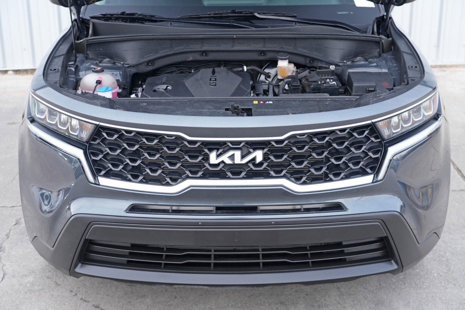 Used 2022 Kia Sorento LX FWD image 7