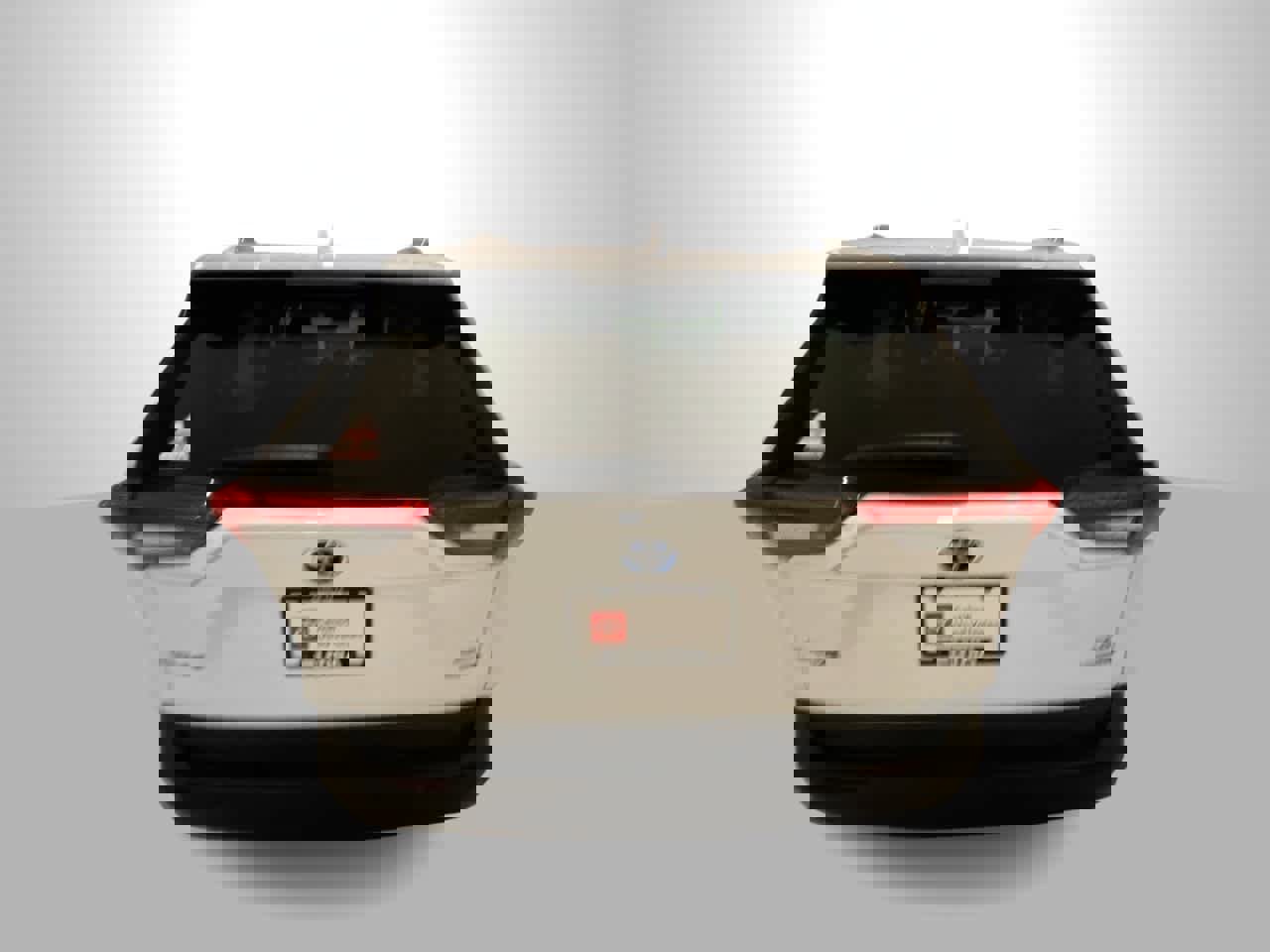 Certified 2021 Toyota RAV4 XLE w/ Convenience Package image 7