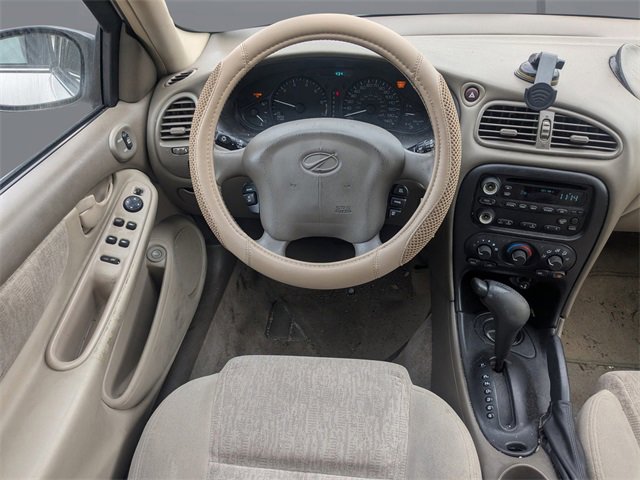 Used 2004 Oldsmobile Alero GL image 13