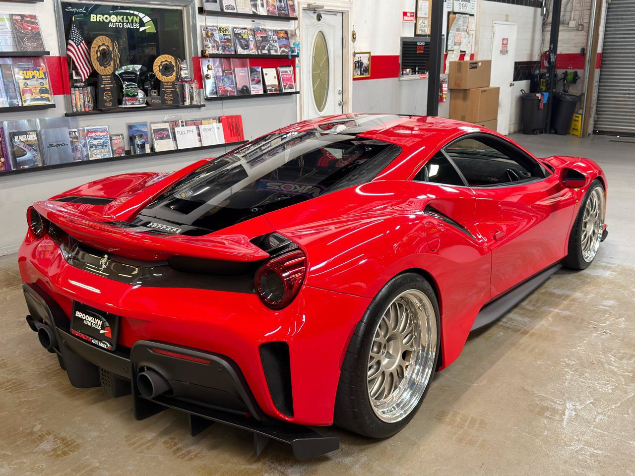 Used 2020 Ferrari 488 Pista Coupe RWD image 6