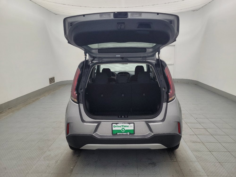 Used 2025 Kia Soul LX image 29