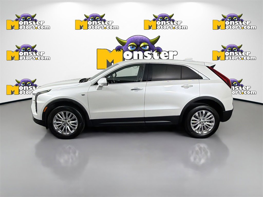 Used 2024 Cadillac XT4 Luxury image 8