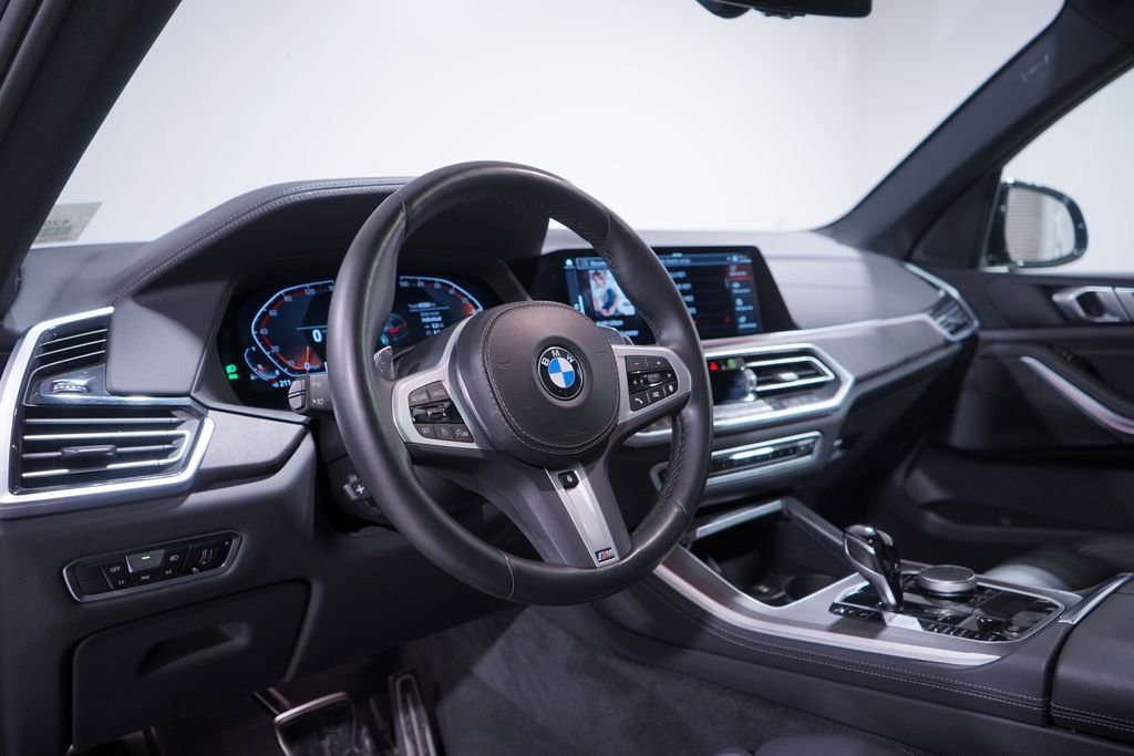 Used 2022 BMW X5 xDrive40i w/ M Sport Package image 6