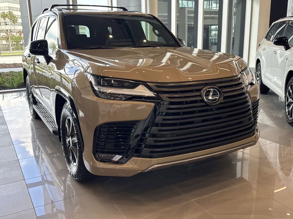 New 2026 Lexus LX 700h Overtrail image 4