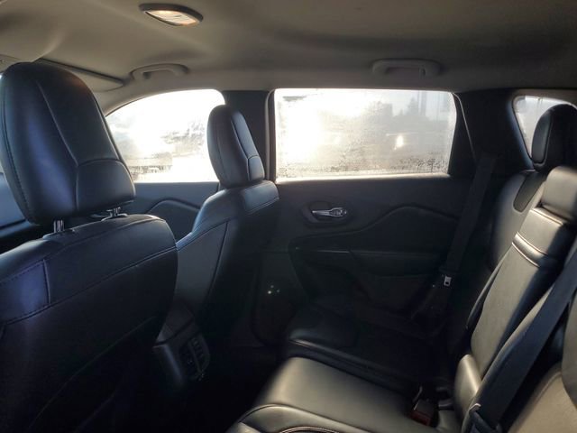 Used 2016 Jeep Cherokee Trailhawk w/ Cold Weather Group image 9