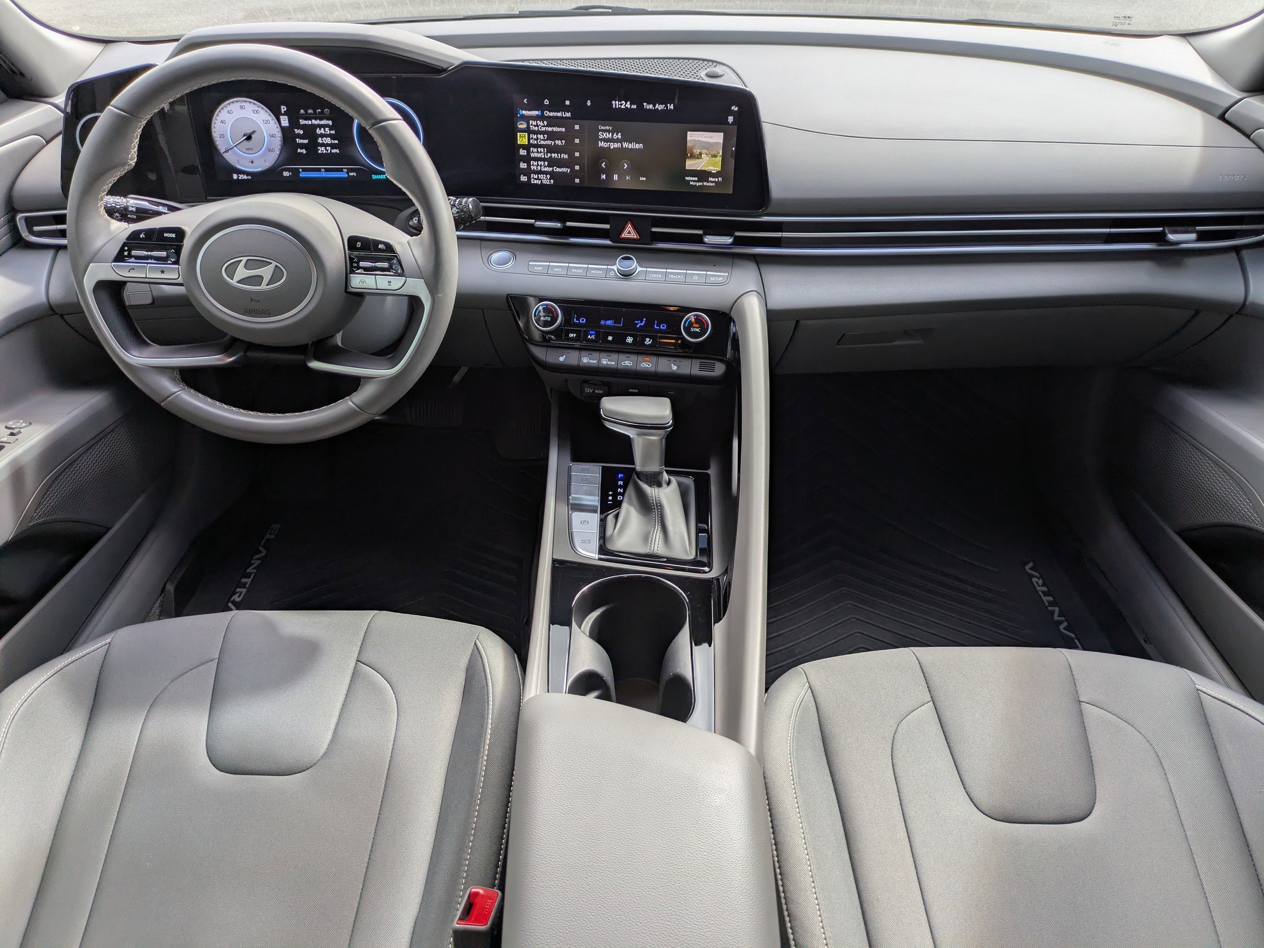 Used 2025 Hyundai Elantra SEL image 15