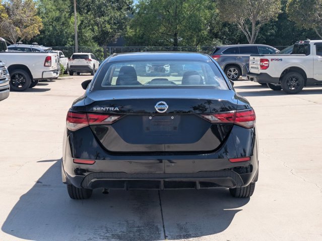 Used 2021 Nissan Sentra S image 6